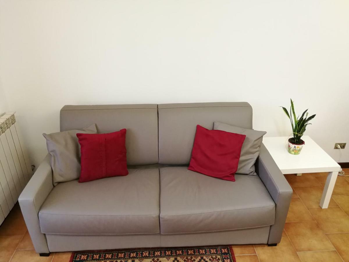 Carducci Apartment - The V Collection ตูราเต ภายนอก รูปภาพ